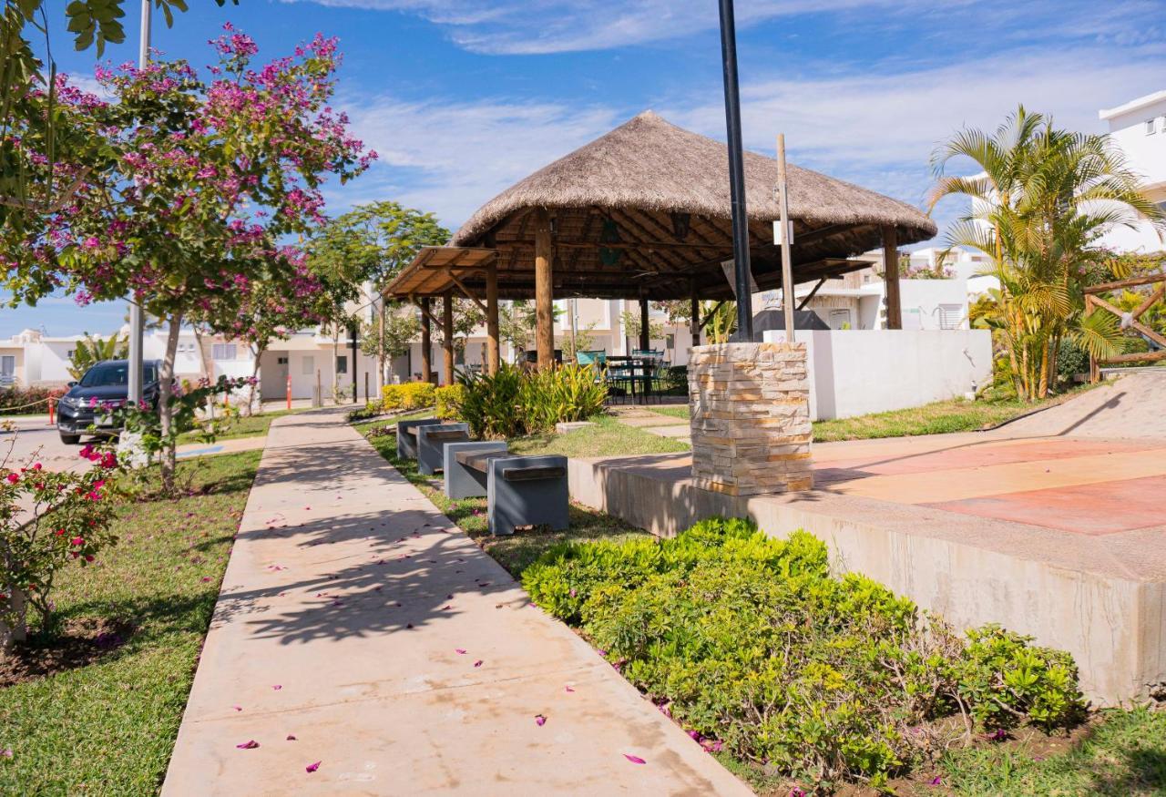 Casa En Privada Frente A La Playa Con Alberca! Villa Mazatlán Esterno foto