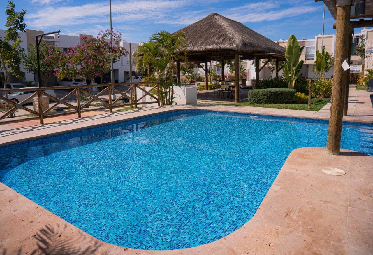 Casa En Privada Frente A La Playa Con Alberca! Villa Mazatlán Esterno foto